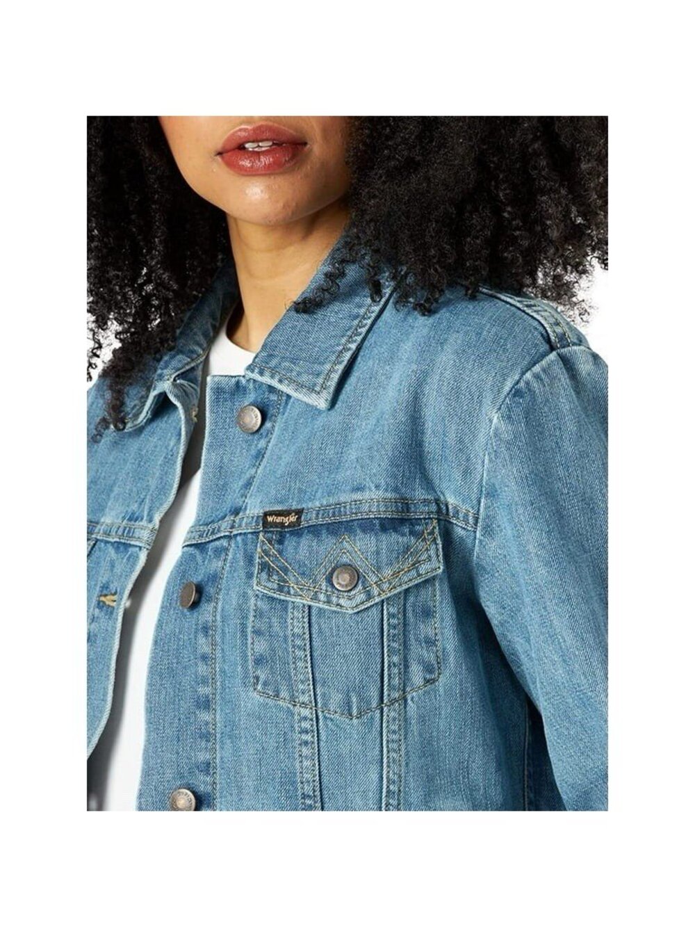 Women’s NWT Wrangler XL Denim Jean Jacket Medium Wash